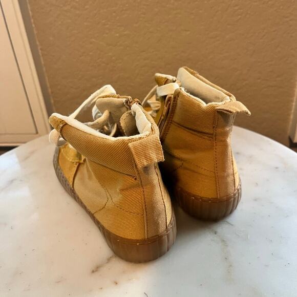 Zara Boy’s High Top Sneaker Zip Mustard Yellow Canvas 32 EUR 1 US - Picture 2 of 5